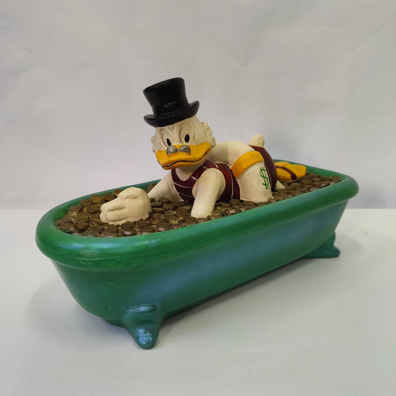 Statuette - Uncle Scrooge in the bathtub