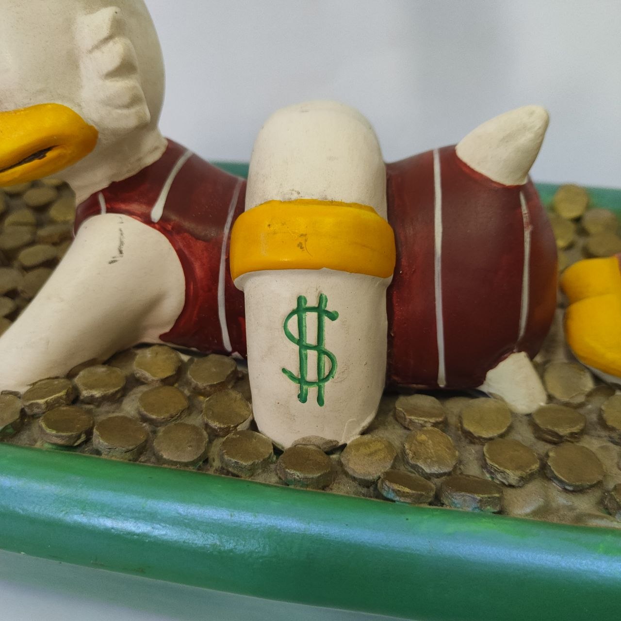 Statuette - Uncle Scrooge in the bathtub