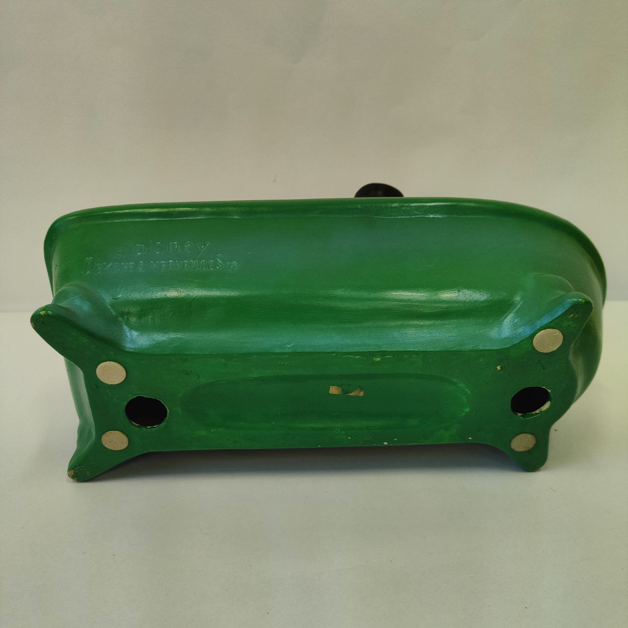 Statuette - Uncle Scrooge in the bathtub