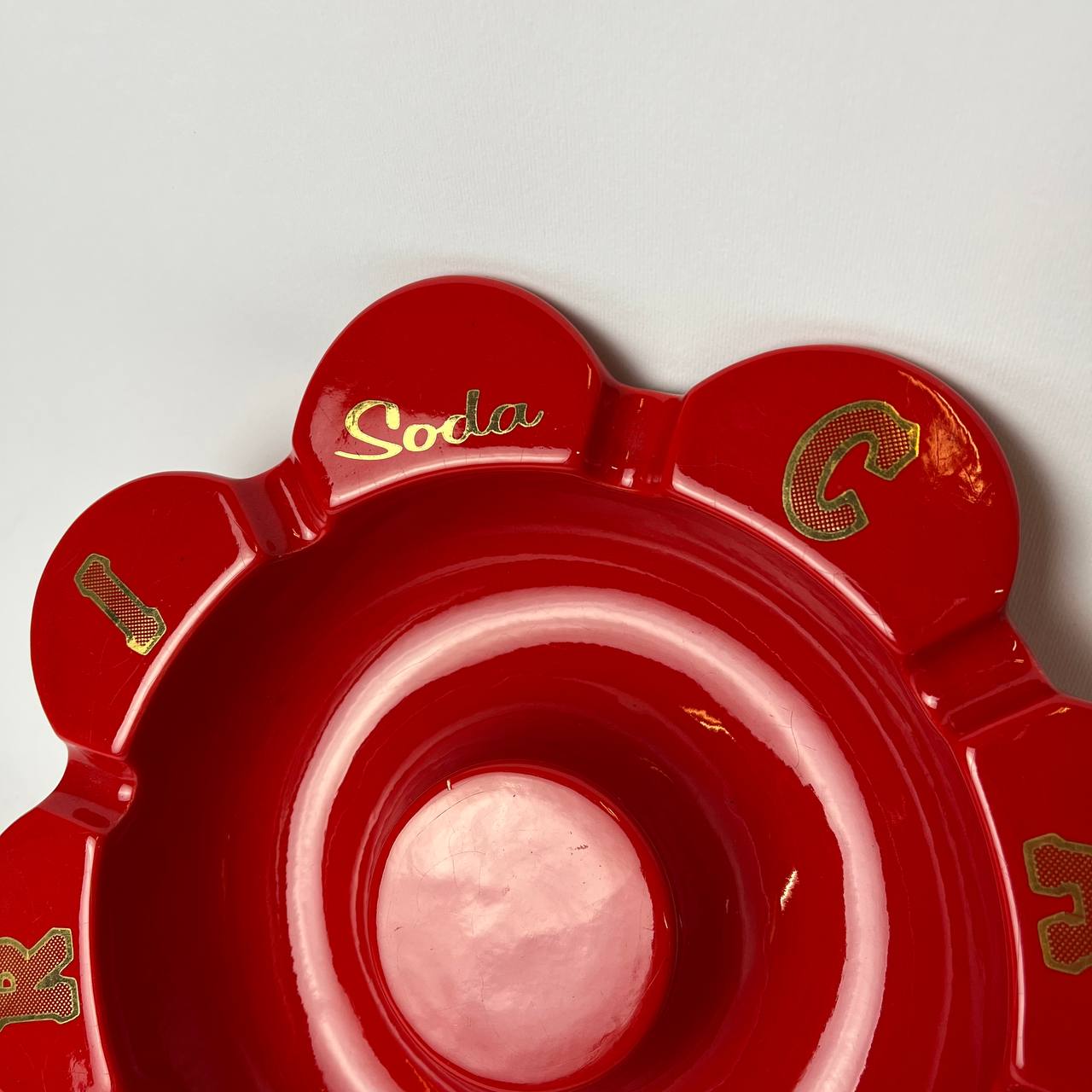 Advertising Ashtray - Campari Soda by Thun Design