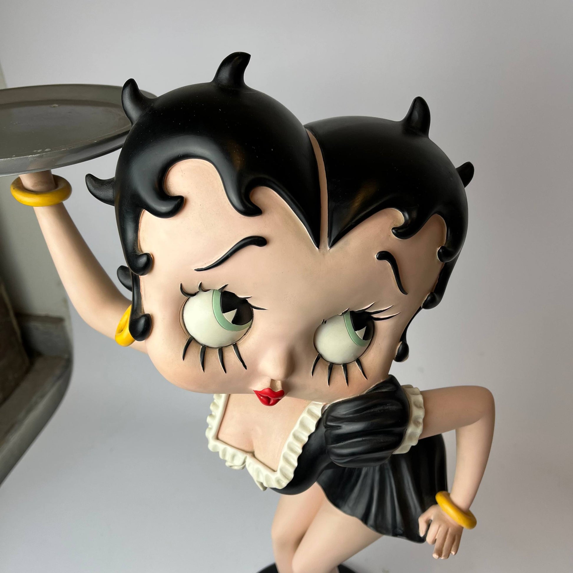 Statue - Betty Boop Waitress with Tray