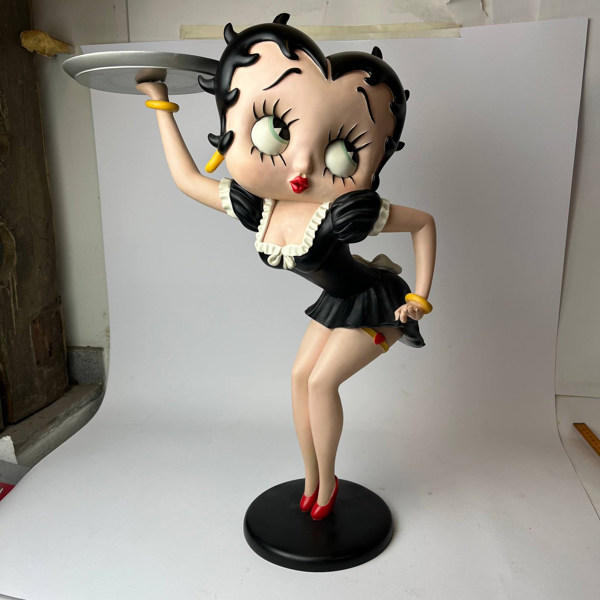 Statue - Betty Boop Waitress with Tray