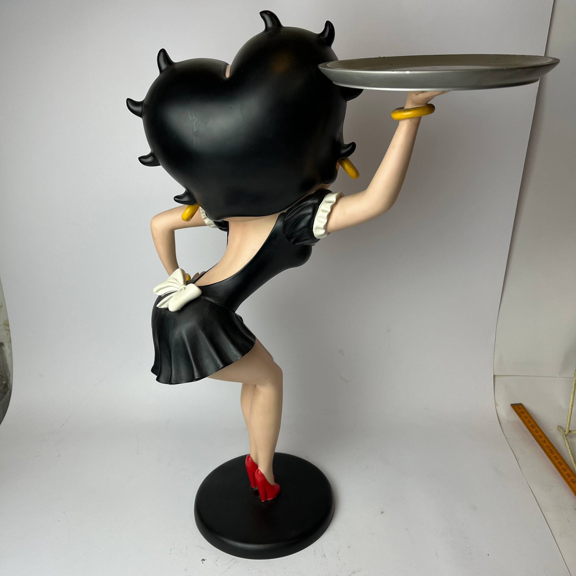 Statue - Betty Boop Waitress with Tray