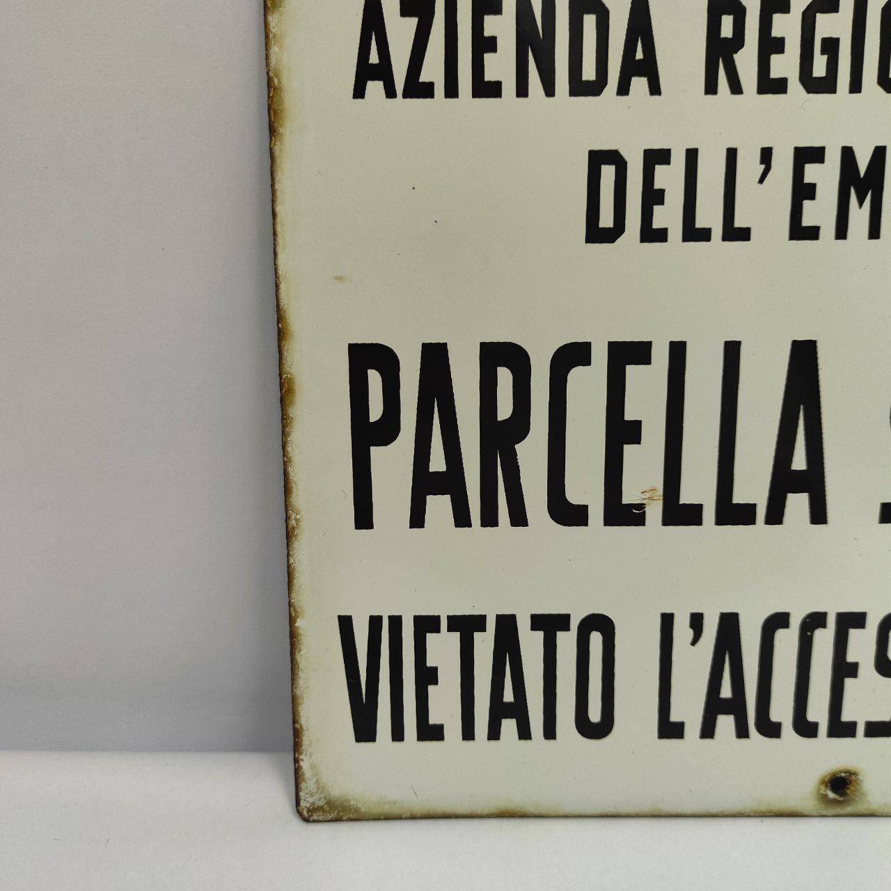 Enameled sign - No entry for unauthorized personnel