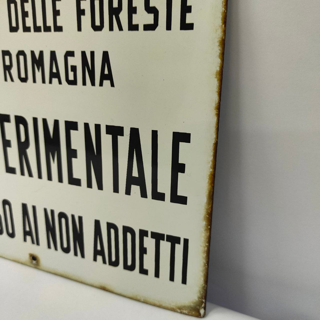 Enameled sign - No entry for unauthorized personnel