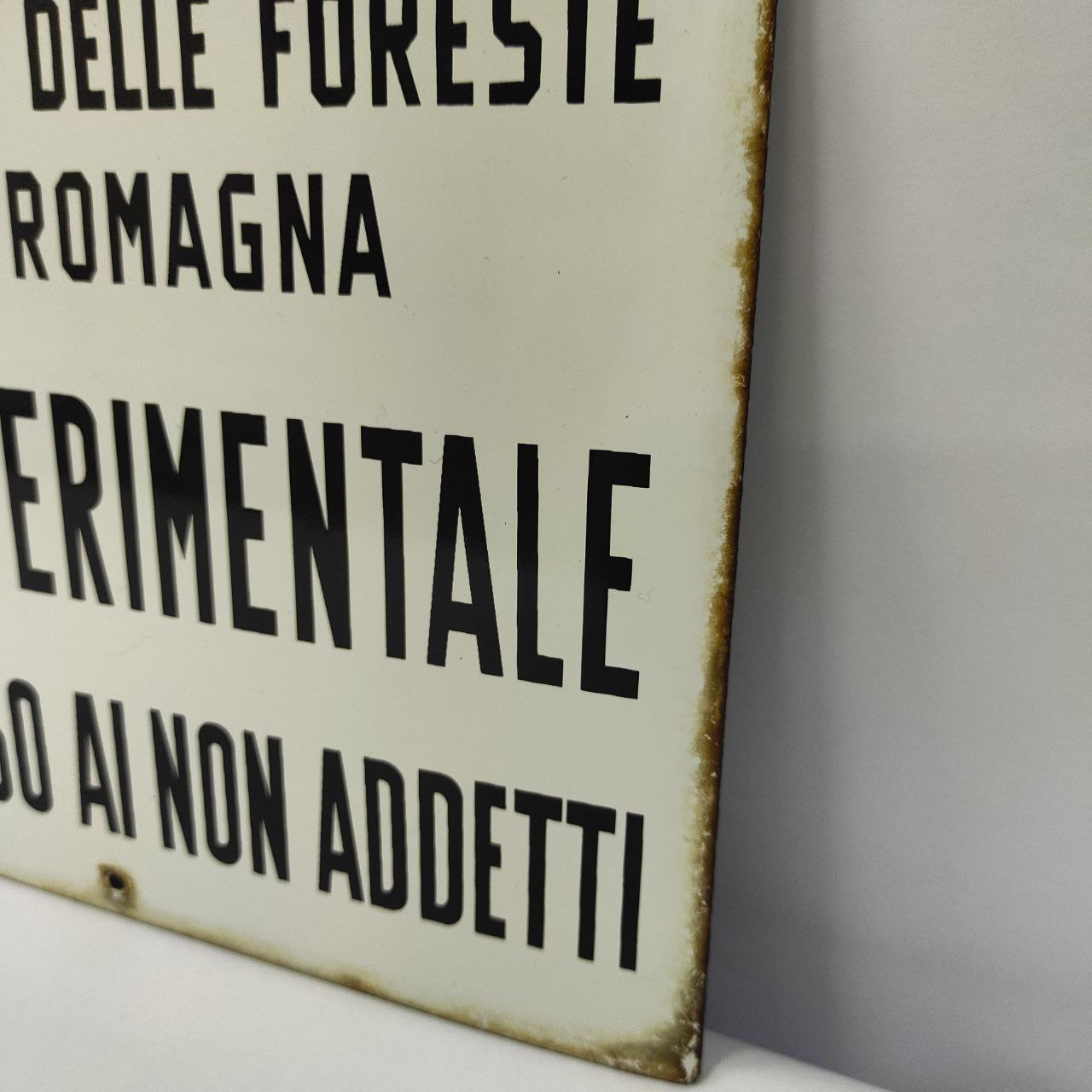 Enameled sign - No entry for unauthorized personnel