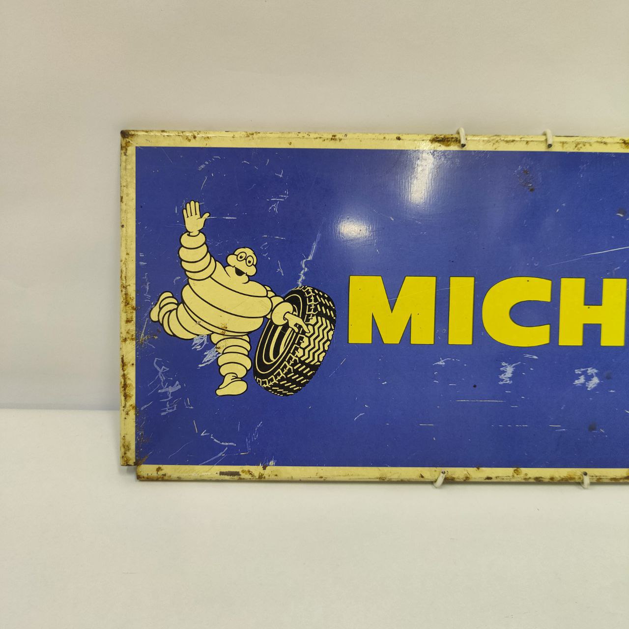 Sign - Michelin