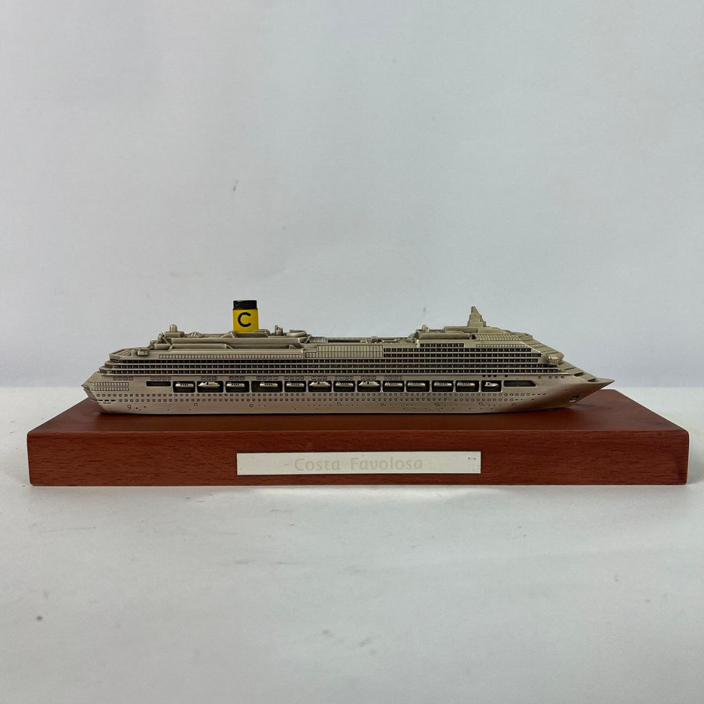 Costa Favolosa model