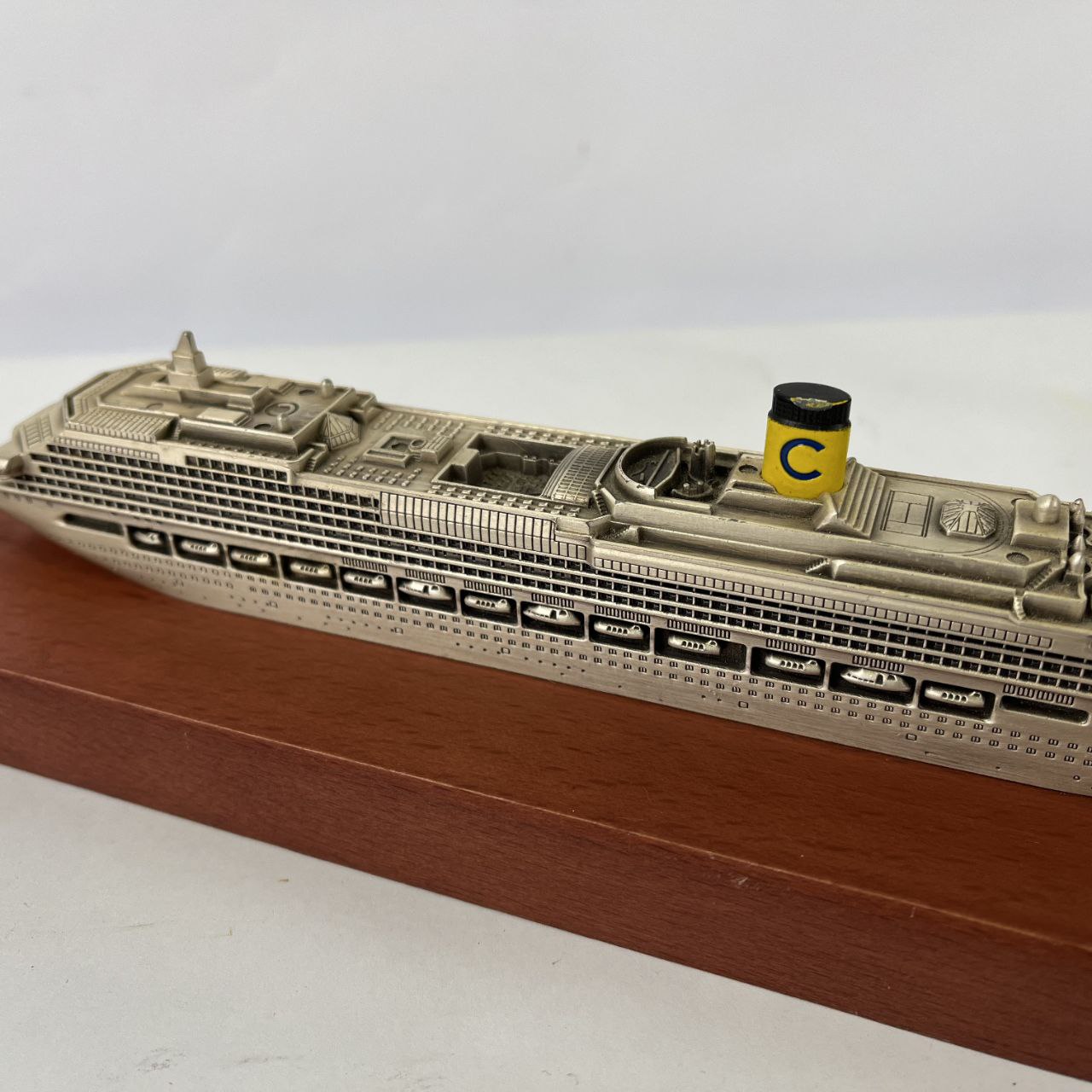 Costa Favolosa model