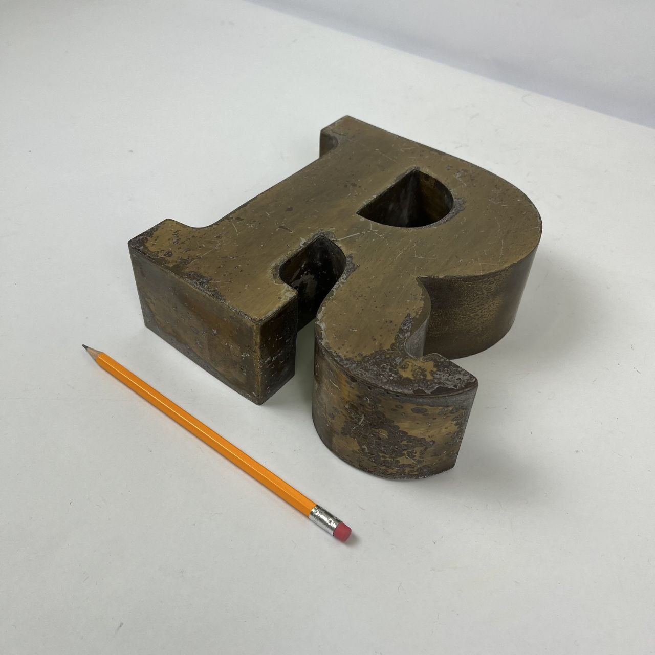 Insegna - Lettera "R"