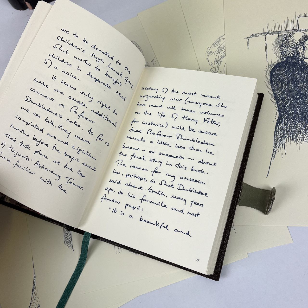 The Tales Of Beedle The Bard Collector's 1st Edition - J.K. Rowling Harry Potter