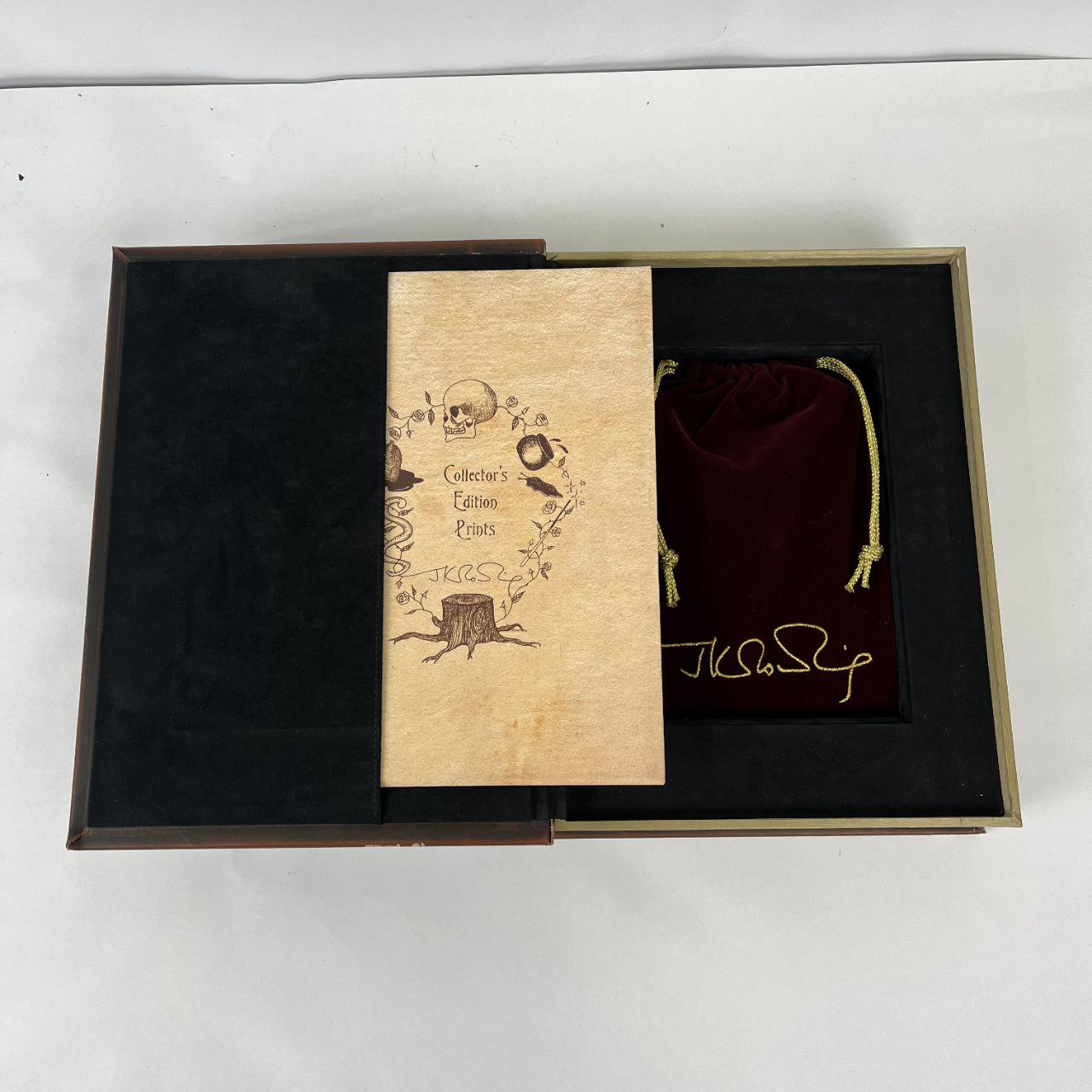 The Tales Of Beedle The Bard Collector's 1st Edition - J.K. Rowling Harry Potter