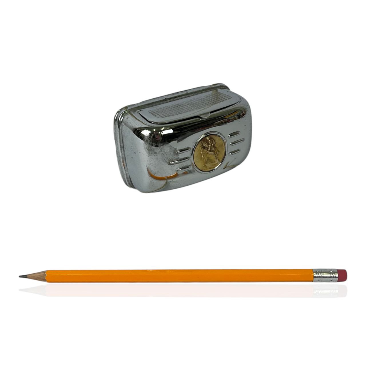 Magnetic car ashtray | 1950s