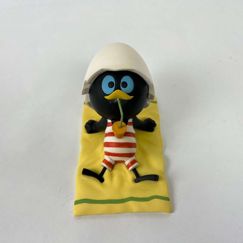 Statuette - Calimero on the Beach