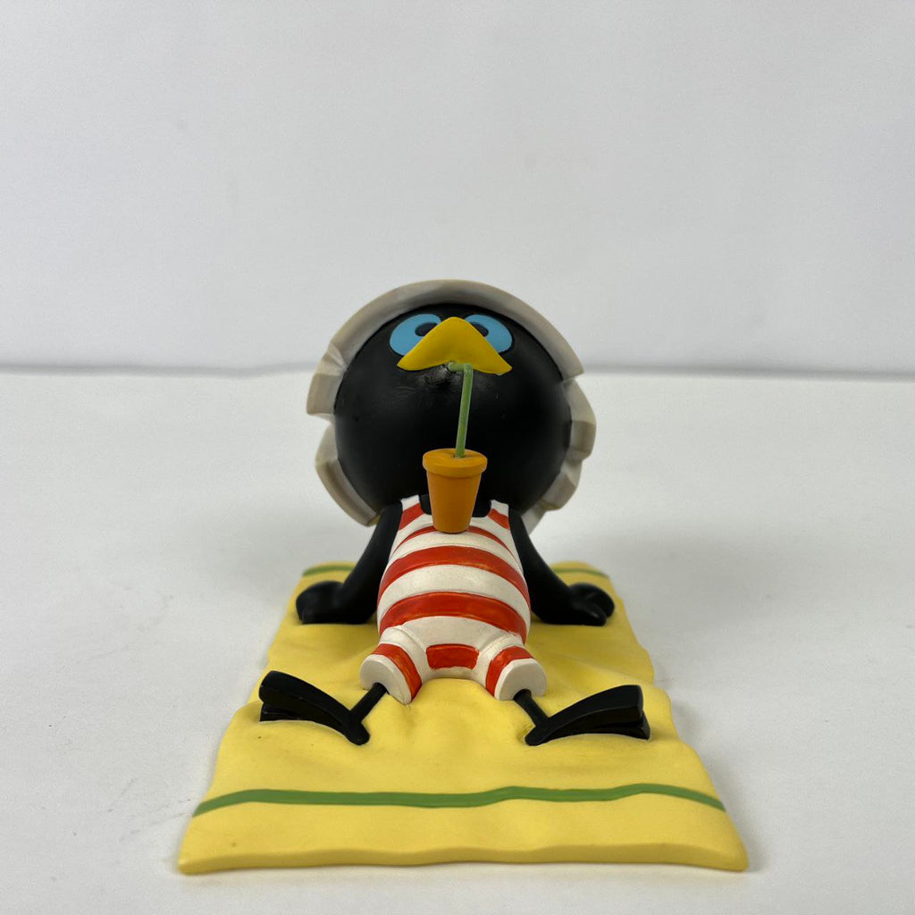 Statuette - Calimero on the Beach