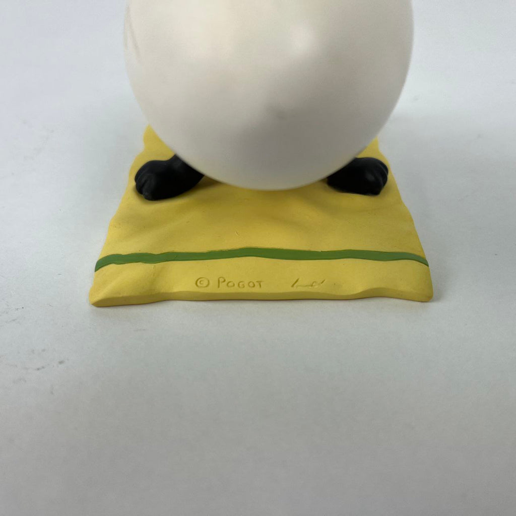 Statuette - Calimero on the Beach