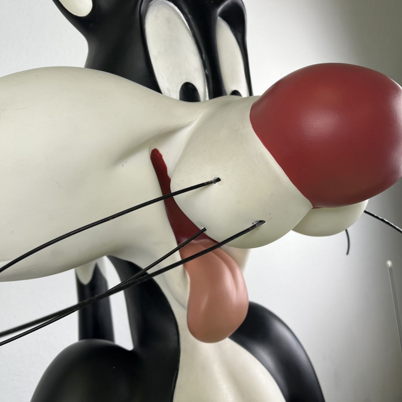 Statua life size Gatto Silvestro e Titti Maggiordomo – Originale Warner Bros. c. 2000
