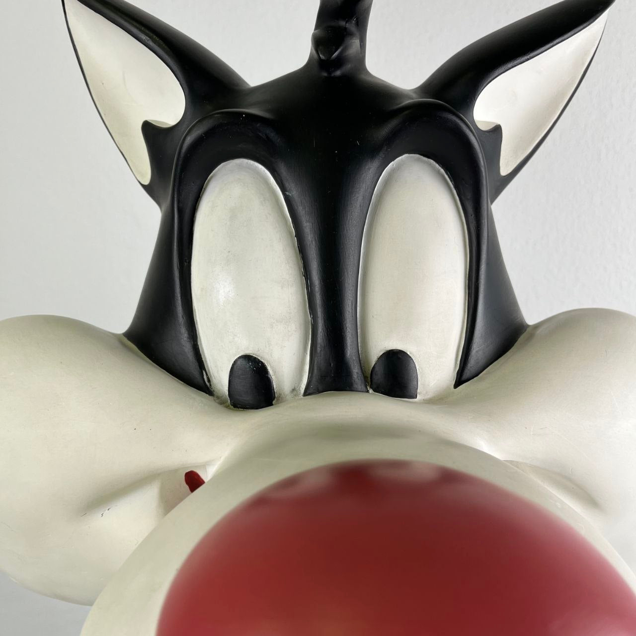 Statua life size Gatto Silvestro e Titti Maggiordomo – Originale Warner Bros. c. 2000