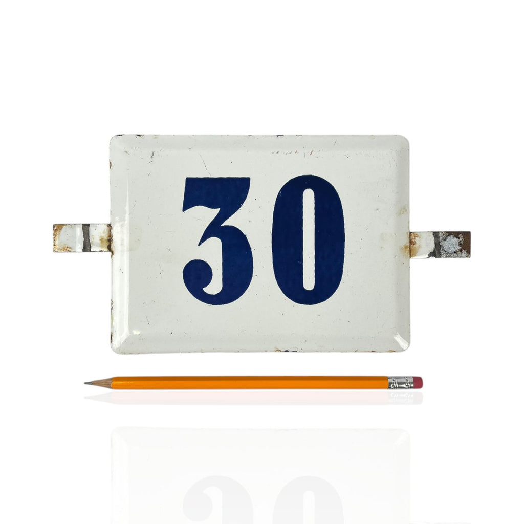 Enameled plaque - Civic 30