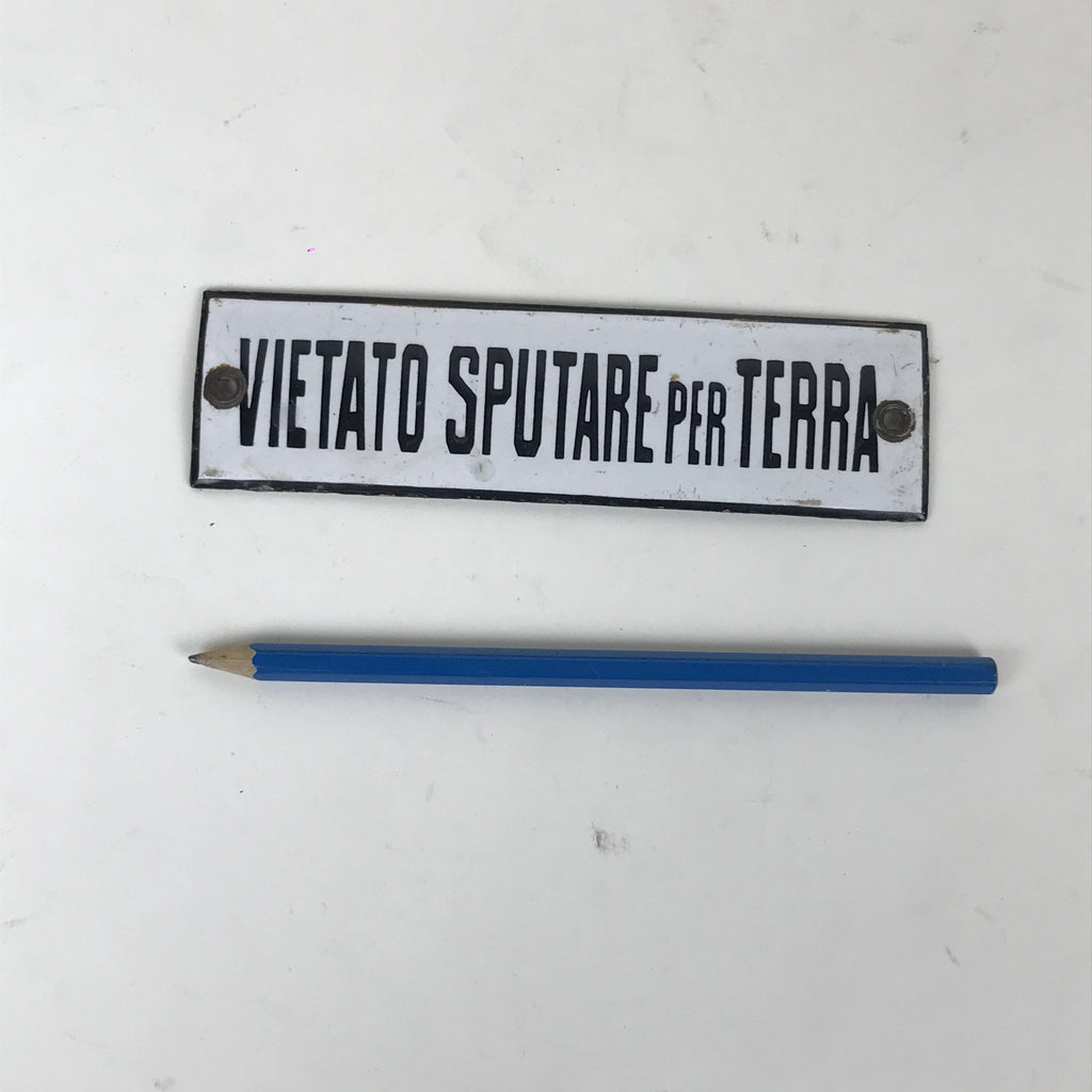 Enamel sign - No spitting on the ground