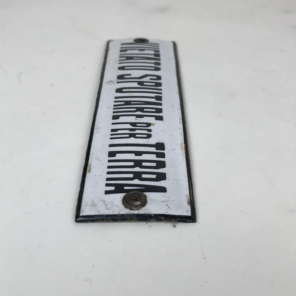 Enamel sign - No spitting on the ground